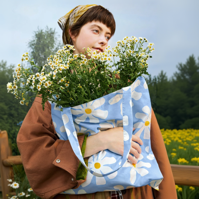 Daisy Tote Bag